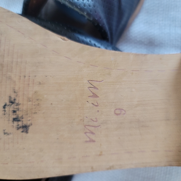 Mi.iM Black Perforated Flats Size 9 - Picture 3 of 3